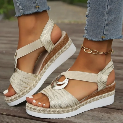 Whakarā - Supportive Sandals