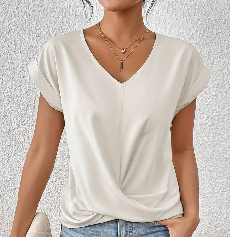 Luna | Tummy tucking V-neck top