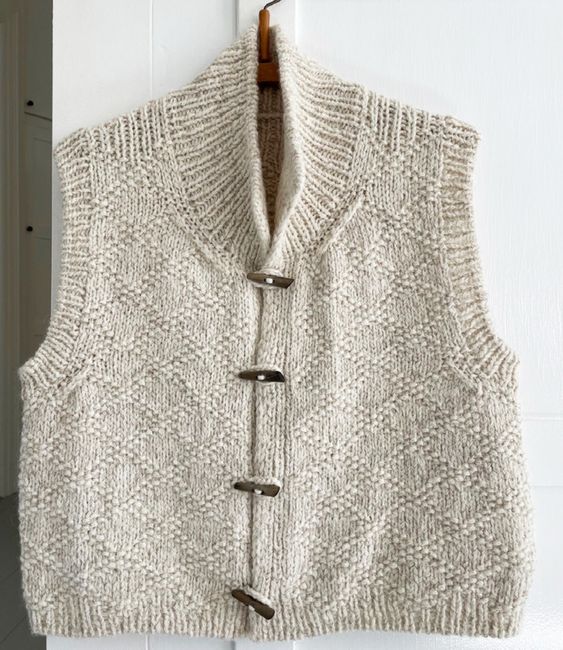 Callister | Sleeveless Cardigan